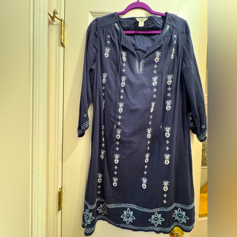 Dress. Never worn.